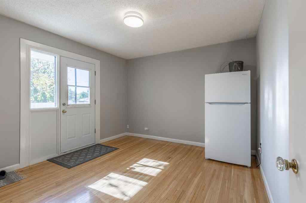 MLS® A2262789 - 2518 5 Avenue S in Glendale Lethbridge, Residential