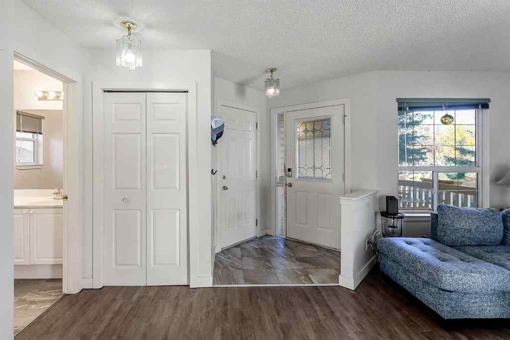 MLS® A2262798 - 256 Fresno Place NE in Monterey Park Calgary, Residential
