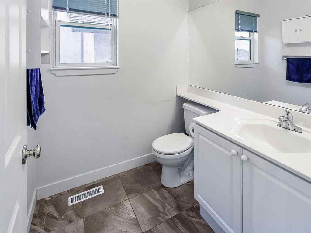 MLS® A2262798 - 256 Fresno Place NE in Monterey Park Calgary, Residential