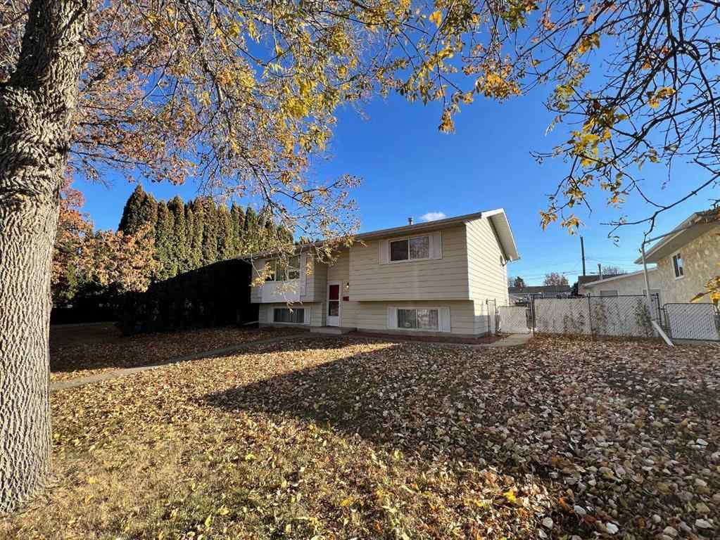 MLS® A2262799 - 5417 52 Street  in Sparling Camrose, Residential