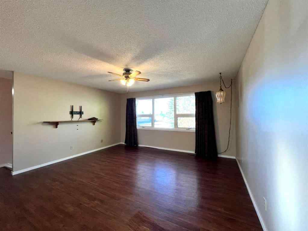 MLS® A2262799 - 5417 52 Street  in Sparling Camrose, Residential