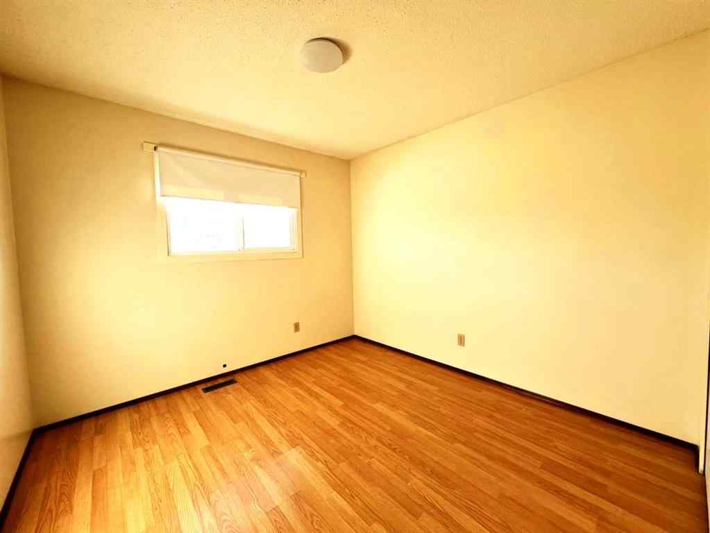 MLS® A2262799 - 5417 52 Street  in Sparling Camrose, Residential