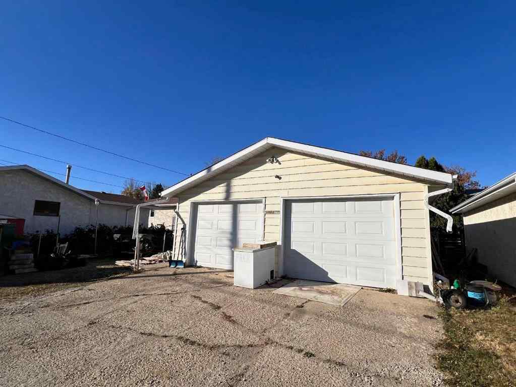 MLS® A2262799 - 5417 52 Street  in Sparling Camrose, Residential