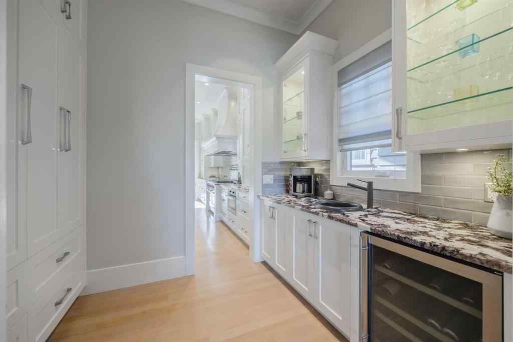 MLS® A2262807 - 1213 Premier Way SW in Upper Mount Royal Calgary, Residential