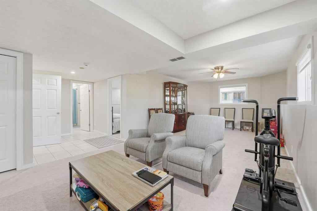 MLS® A2262808 - 31 Applegrove Crescent SE in Applewood Park Calgary, Residential