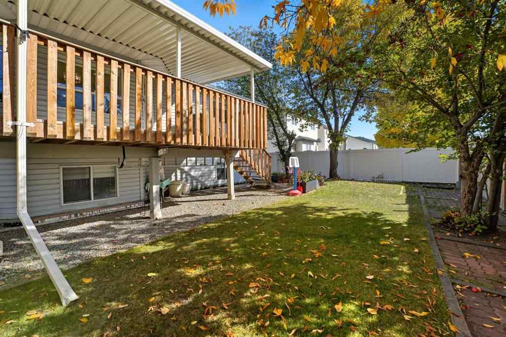 MLS® A2262808 - 31 Applegrove Crescent SE in Applewood Park Calgary, Residential