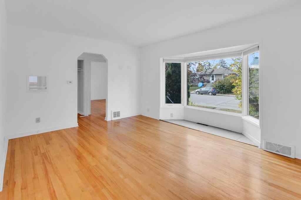 MLS® A2262810 - 2412 22 Street NW in Banff Trail Calgary, Residential