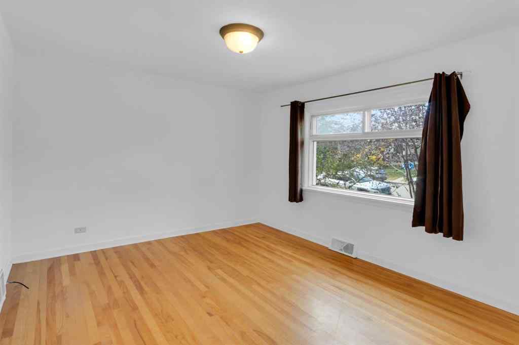 MLS® A2262810 - 2412 22 Street NW in Banff Trail Calgary, Residential