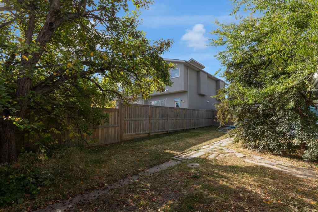 MLS® A2262810 - 2412 22 Street NW in Banff Trail Calgary, Residential