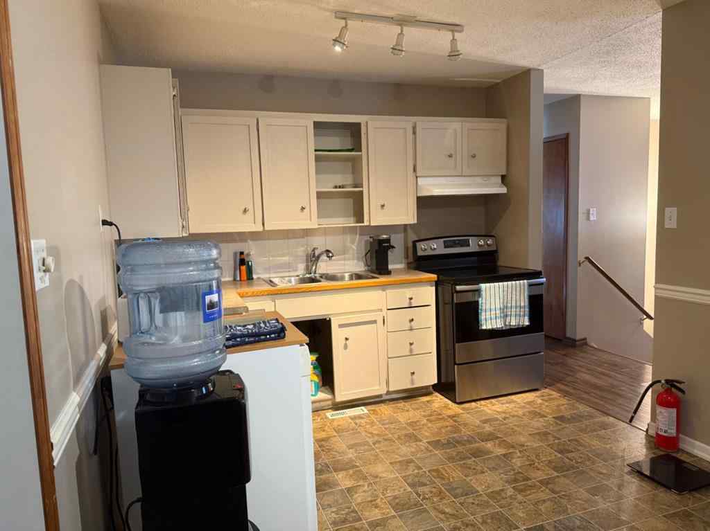 MLS® A2262813 - 103 7 Avenue SE   in Bankview Drumheller, Residential