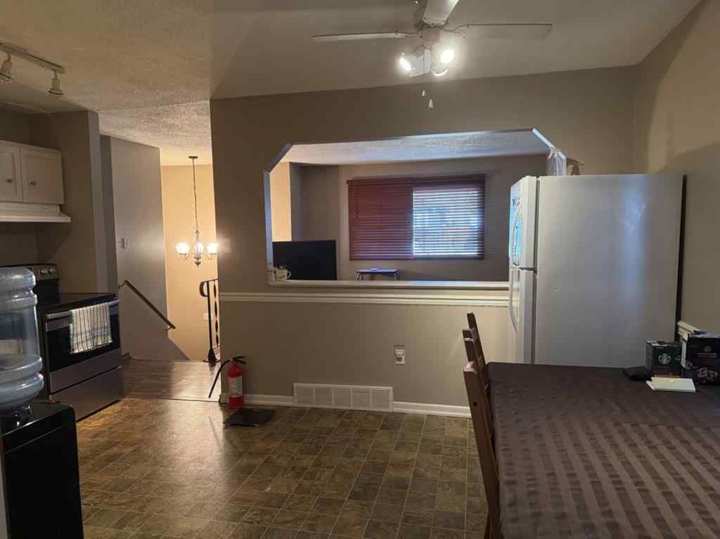 MLS® A2262813 - 103 7 Avenue SE   in Bankview Drumheller, Residential