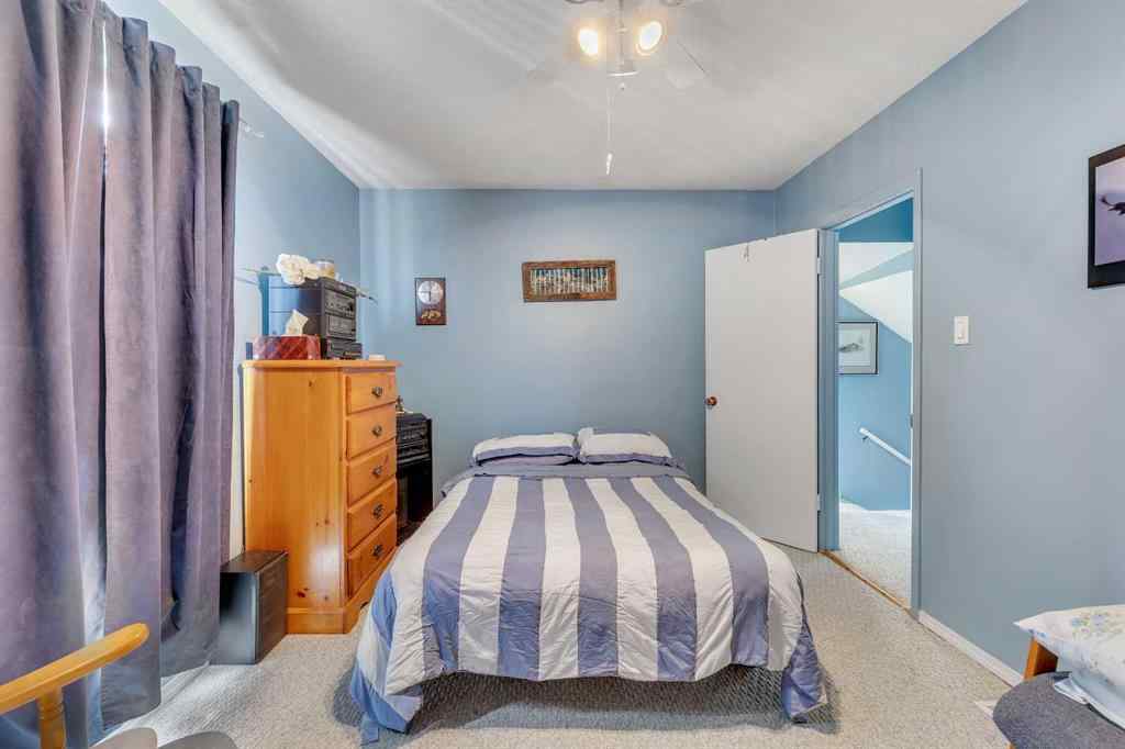 MLS® A2262817 - 8128 Bowglen Crescent NW in Bowness Calgary, Residential