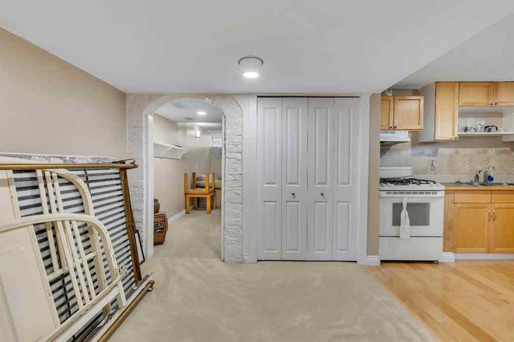 MLS® A2262817 - 8128 Bowglen Crescent NW in Bowness Calgary, Residential