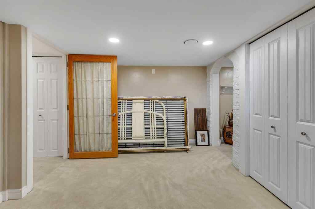 MLS® A2262817 - 8128 Bowglen Crescent NW in Bowness Calgary, Residential