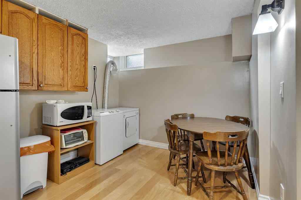 MLS® A2262817 - 8128 Bowglen Crescent NW in Bowness Calgary, Residential