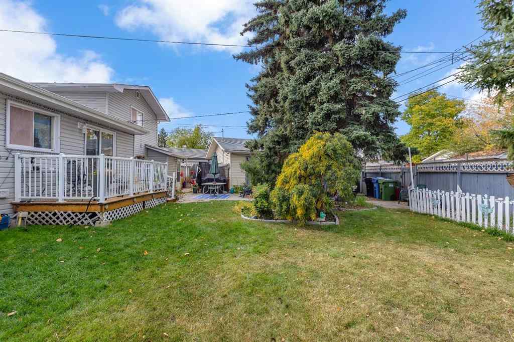 MLS® A2262817 - 8128 Bowglen Crescent NW in Bowness Calgary, Residential