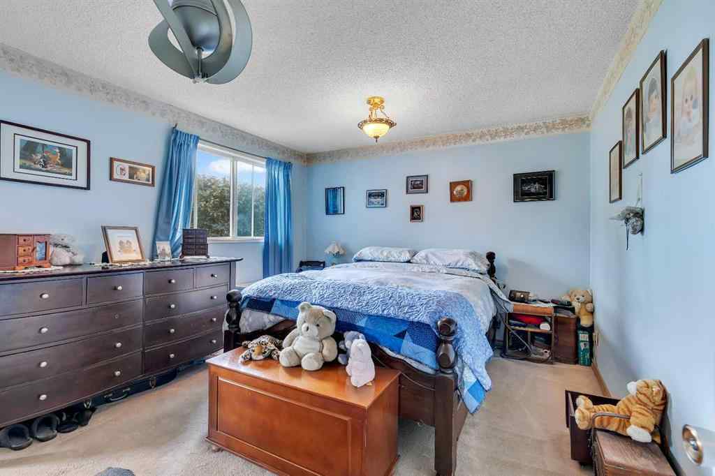 MLS® A2262817 - 8128 Bowglen Crescent NW in Bowness Calgary, Residential