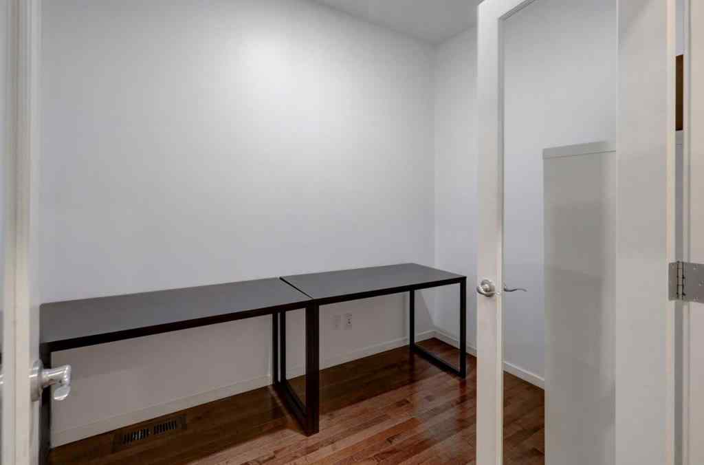 MLS® A2262824 - 20 Nolancrest Green NW in Nolan Hill Calgary, Residential