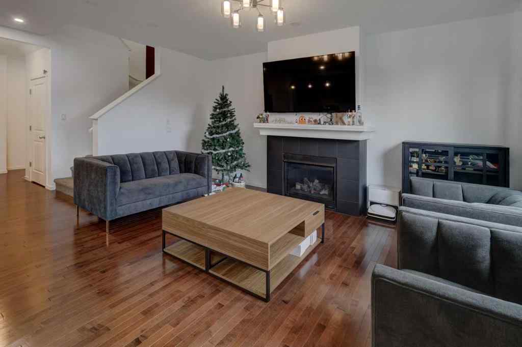 MLS® A2262824 - 20 Nolancrest Green NW in Nolan Hill Calgary, Residential