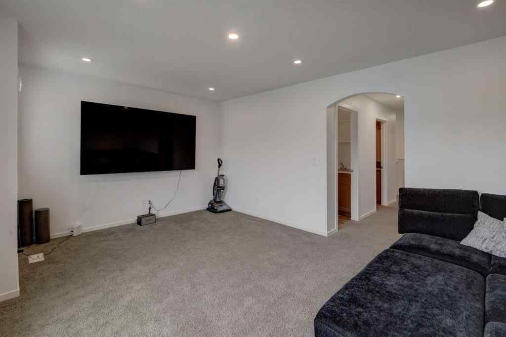 MLS® A2262824 - 20 Nolancrest Green NW in Nolan Hill Calgary, Residential