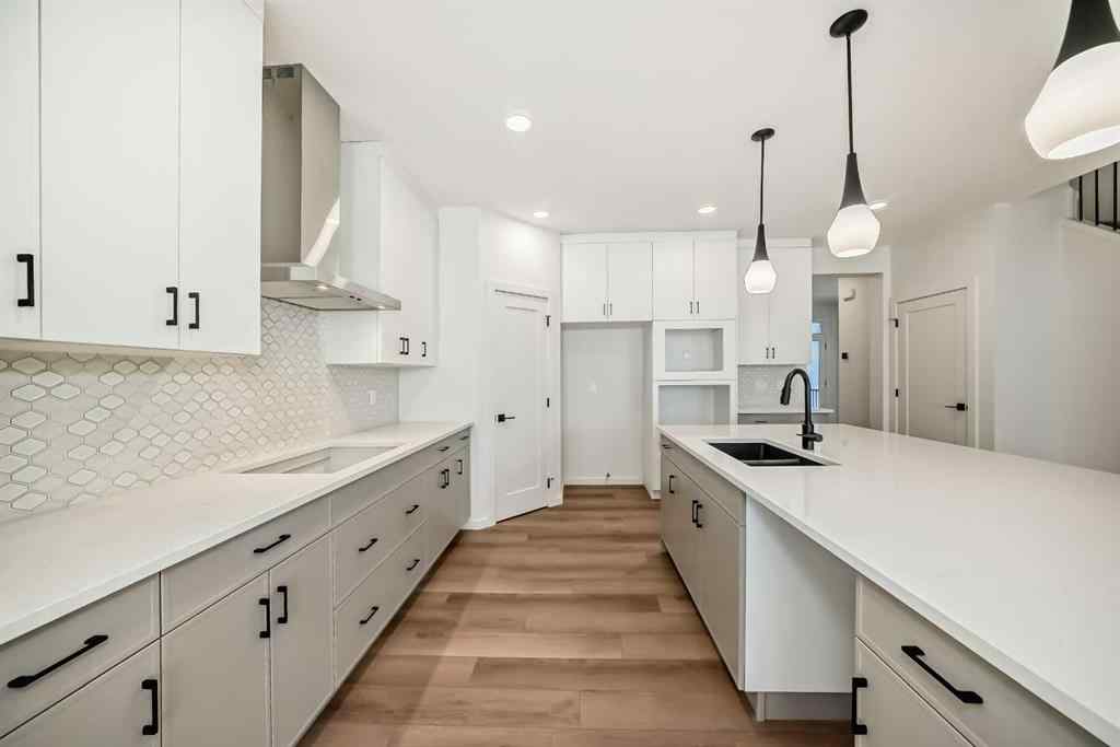 MLS® A2262825 - 33 Royston Grove NW in Haskayne Calgary, Residential