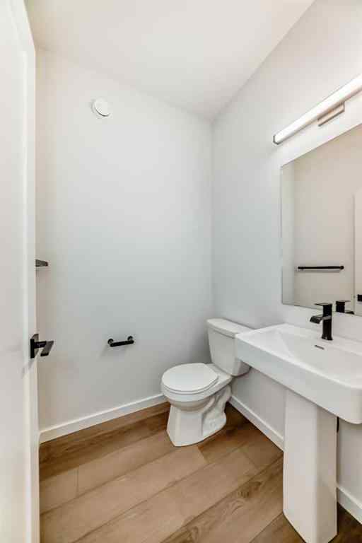 MLS® A2262825 - 33 Royston Grove NW in Haskayne Calgary, Residential