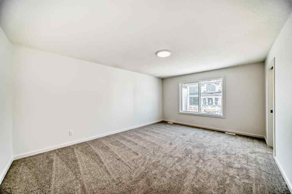 MLS® A2262825 - 33 Royston Grove NW in Haskayne Calgary, Residential