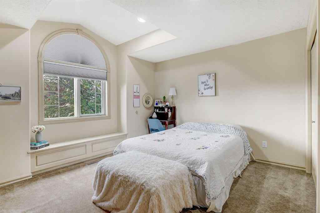 MLS® A2262827 - 4805 93 Street  in Wedgewood Wedgewood, Residential