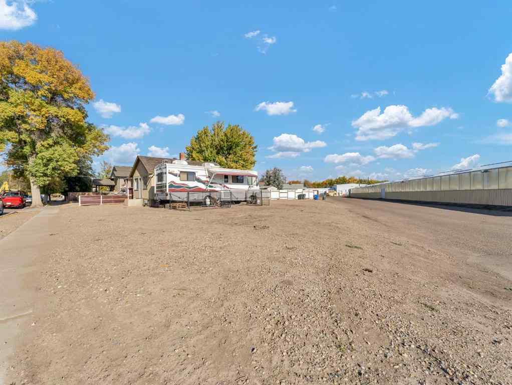 MLS® A2262837 - 640 Pottery Street SE in River Flats Medicine Hat, Residential