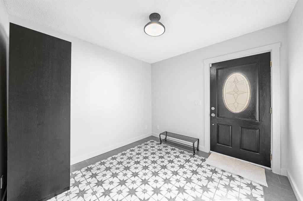 MLS® A2262844 - 30 Hidden Circle NW in Hidden Valley Calgary, Residential