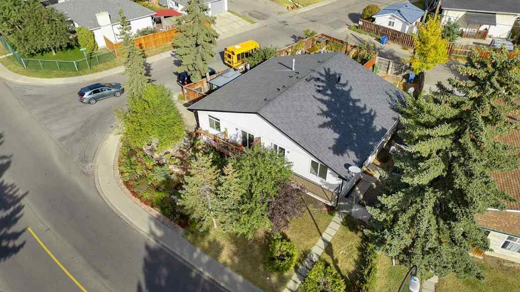 MLS® A2262845 - 5204 Marbank Drive NE in Marlborough Calgary, Residential