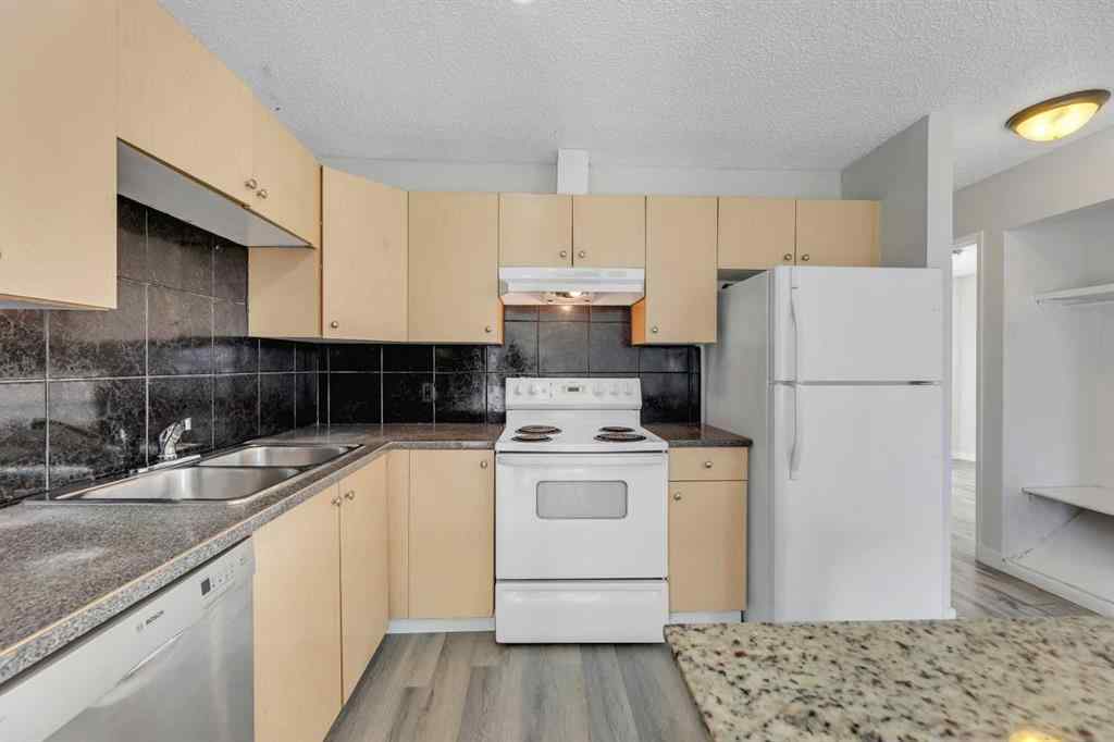 MLS® A2262845 - 5204 Marbank Drive NE in Marlborough Calgary, Residential