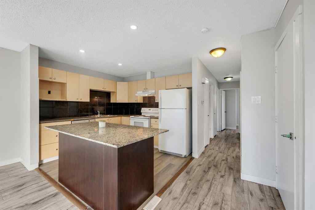 MLS® A2262845 - 5204 Marbank Drive NE in Marlborough Calgary, Residential