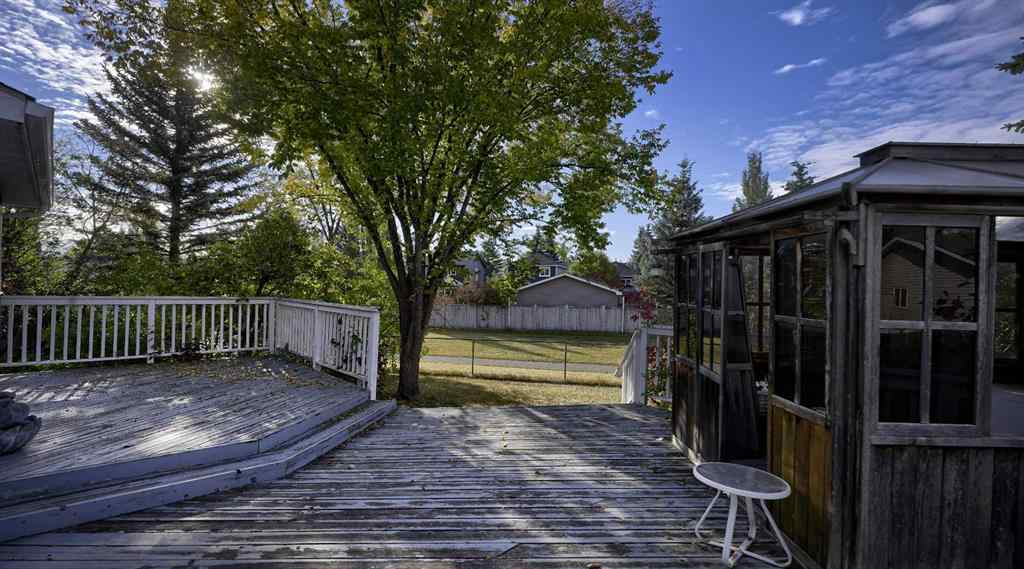 MLS® A2262847 - 160 Riverstone Crescent SE in Riverbend Calgary, Residential