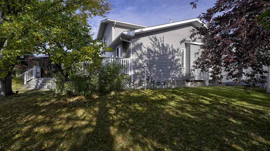 MLS® A2262847 - 160 Riverstone Crescent SE in Riverbend Calgary, Residential