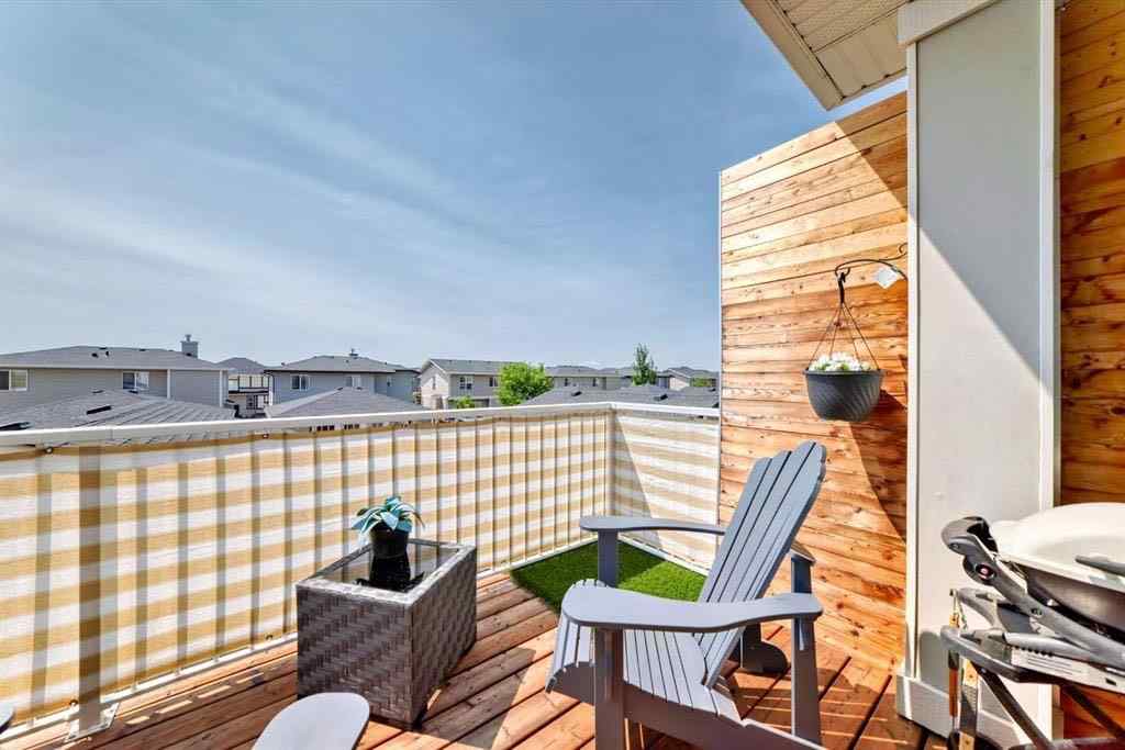 MLS® A2262855 - 288 Rainbow Falls Green  in Rainbow Falls Chestermere, Residential