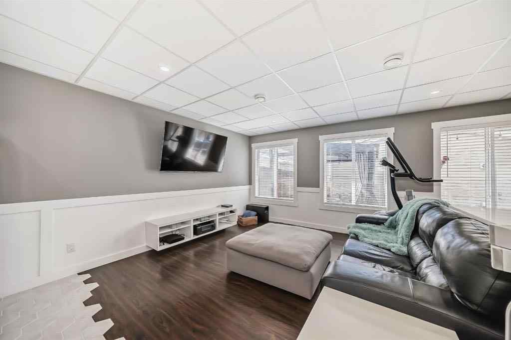 MLS® A2262855 - 288 Rainbow Falls Green  in Rainbow Falls Chestermere, Residential