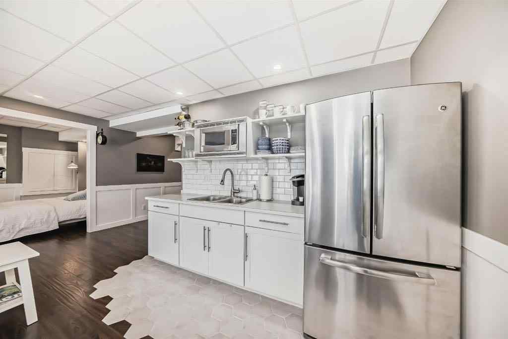 MLS® A2262855 - 288 Rainbow Falls Green  in Rainbow Falls Chestermere, Residential