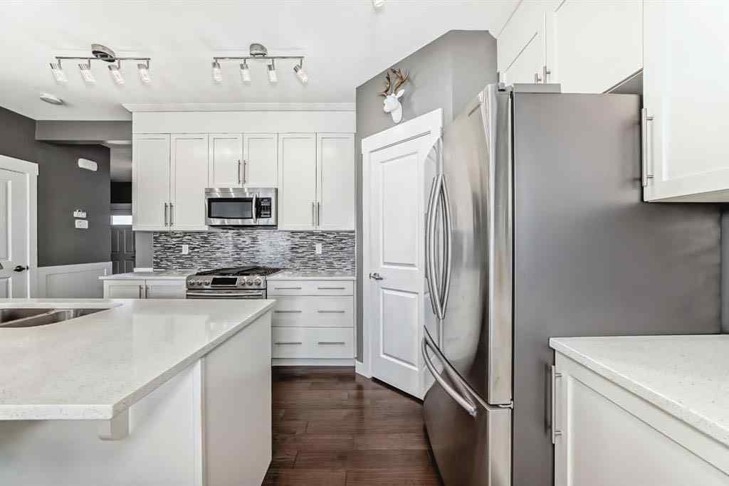 MLS® A2262855 - 288 Rainbow Falls Green  in Rainbow Falls Chestermere, Residential