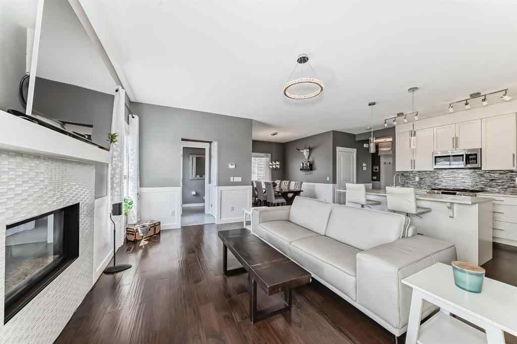 MLS® A2262855 - 288 Rainbow Falls Green  in Rainbow Falls Chestermere, Residential