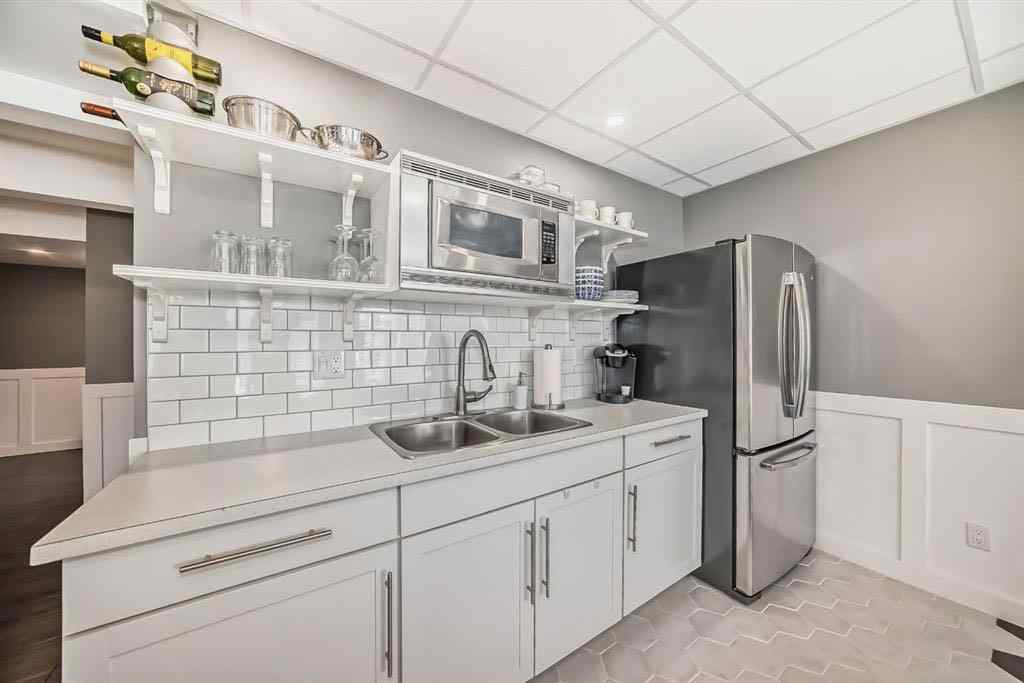 MLS® A2262855 - 288 Rainbow Falls Green  in Rainbow Falls Chestermere, Residential