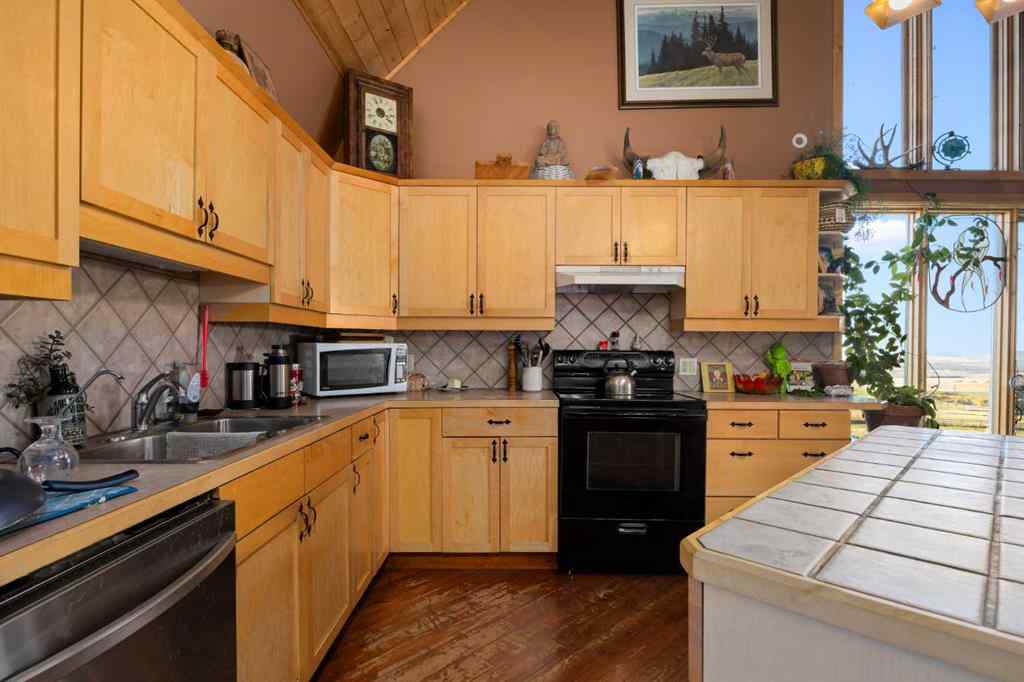 MLS® A2262856 - 290254 96 Street W in NONE Rural Foothills County, Residential