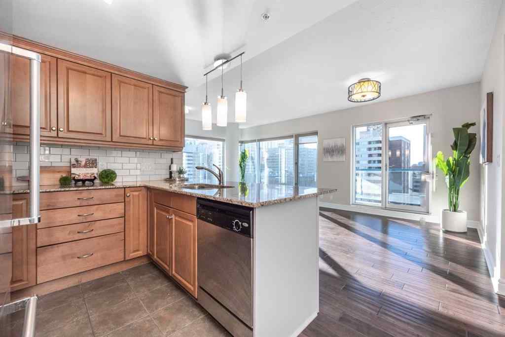 MLS® A2262863 - Unit #1807 920 5 Avenue SW in Downtown Commercial Core Calgary, Residential