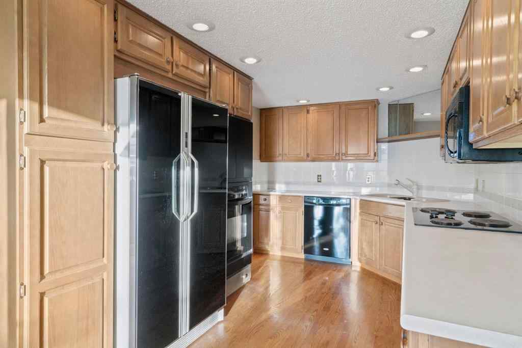 MLS® A2262871 - Unit #23 275 Woodridge Drive SW in Woodlands Calgary, Residential