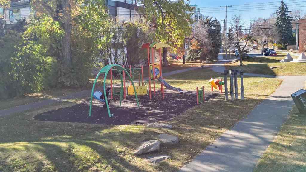 MLS® A2262873 - Unit #302 1709 19 Avenue SW in Bankview Calgary, Residential