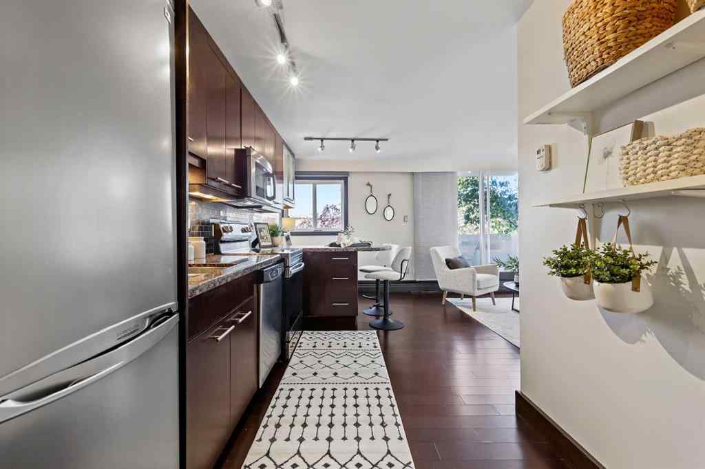 MLS® A2262873 - Unit #302 1709 19 Avenue SW in Bankview Calgary, Residential
