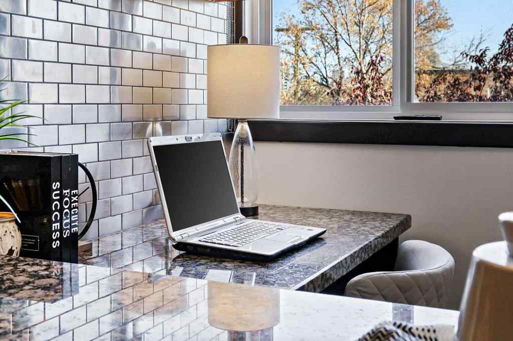 MLS® A2262873 - Unit #302 1709 19 Avenue SW in Bankview Calgary, Residential