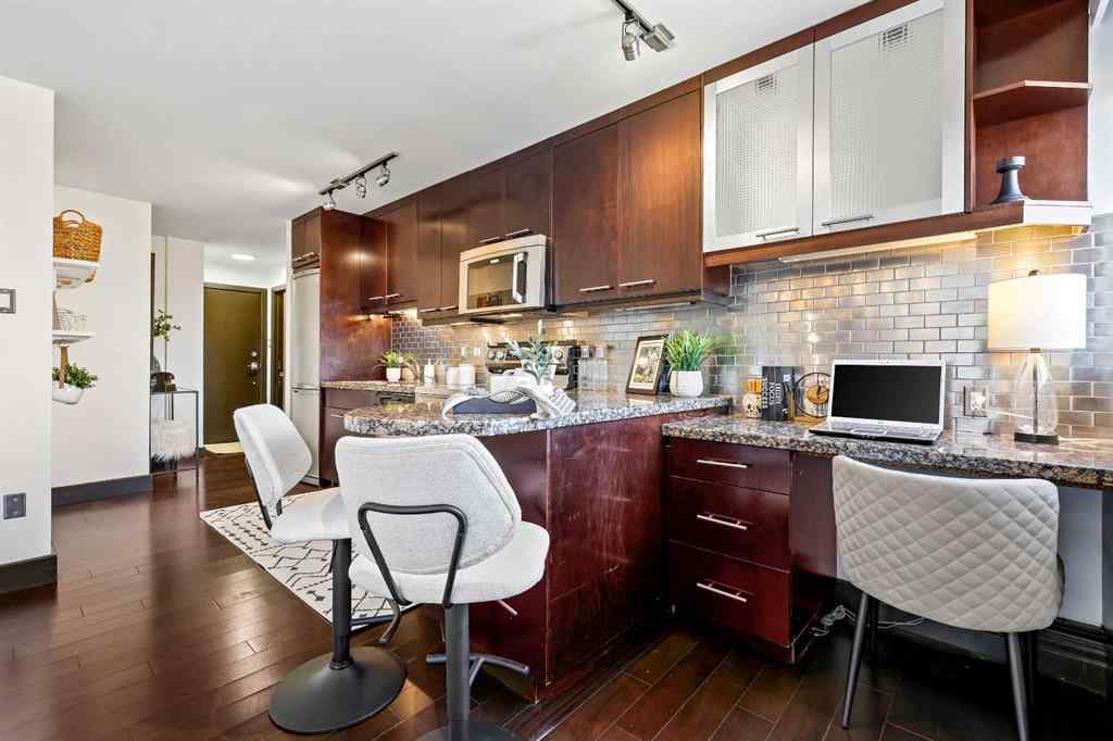 MLS® A2262873 - Unit #302 1709 19 Avenue SW in Bankview Calgary, Residential