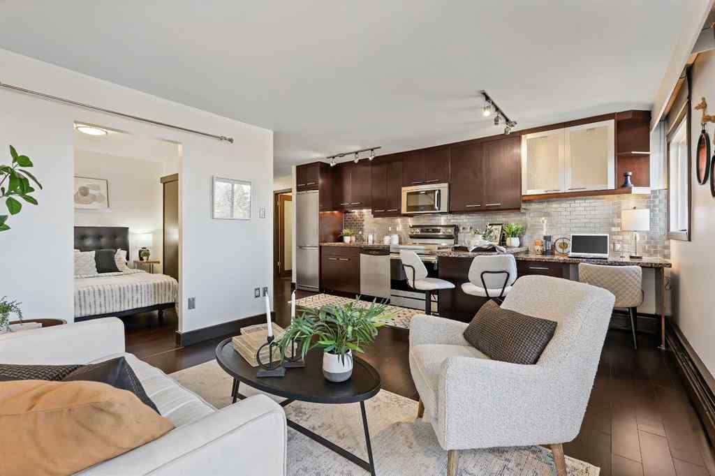 MLS® A2262873 - Unit #302 1709 19 Avenue SW in Bankview Calgary, Residential