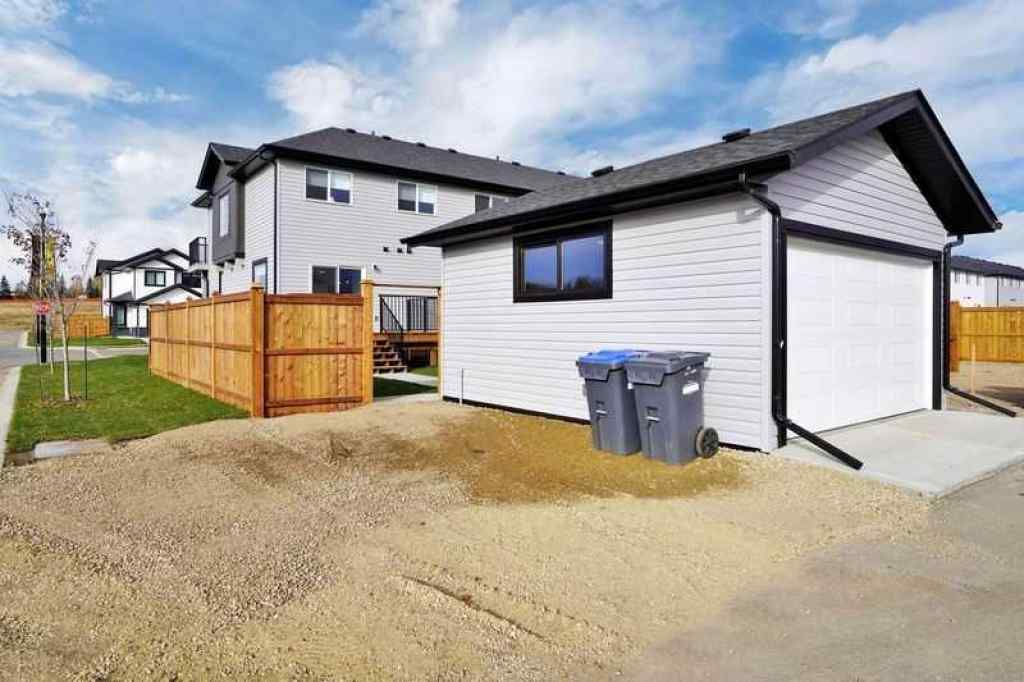 MLS® A2262884 - 136 Crestview Boulevard  in Crestview Sylvan Lake, Residential